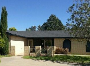 911 SW 9th St, Seminole, TX 79360