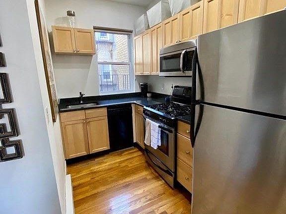 4th image of 85 Park Dr #13