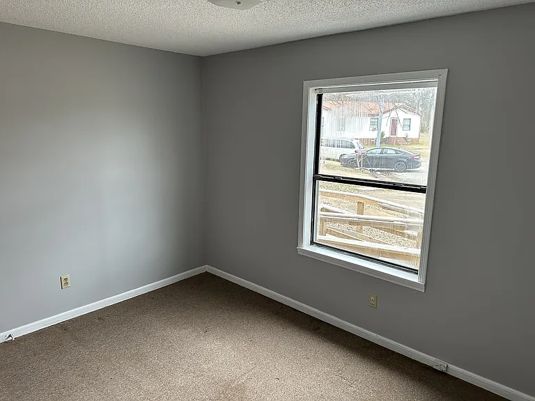 733 Madison Ave #1 — Photo 5