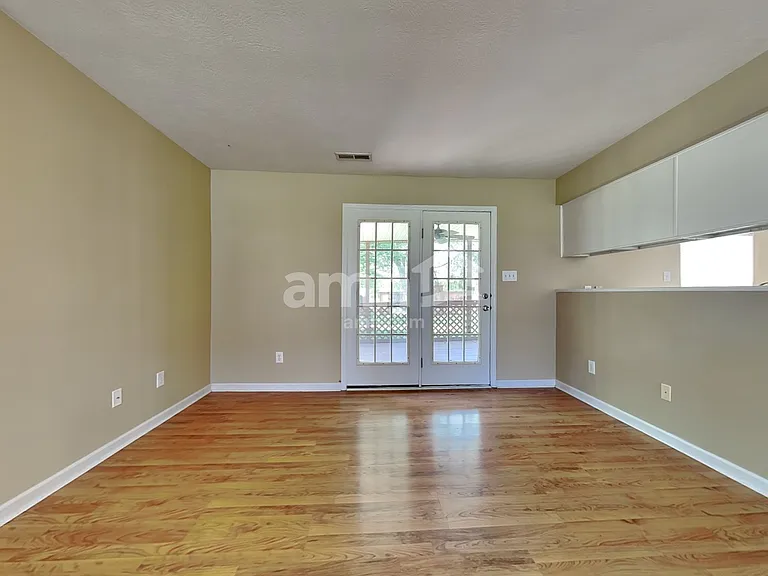 6937 Cherry Grove Rd — Photo 6