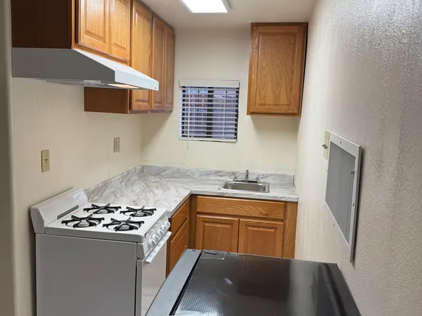 401 1/2 Columbia Dr SE, Albuquerque, NM 87106