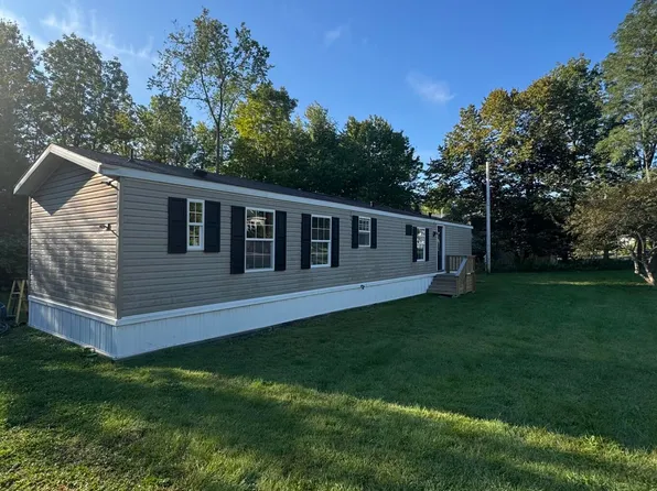 195 Oak Street, Oakland, ME 04963