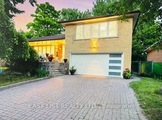 5 Stonedene Blvd, Toronto, ON M2R 3C6
