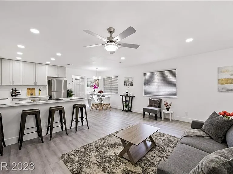 1439 Lorilyn Ave #4 — Photo 8