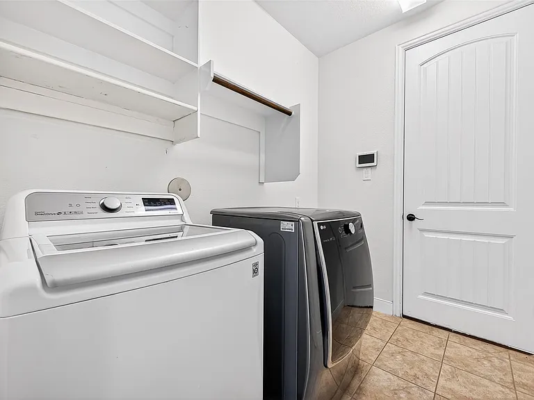 7035 Belle Meadow Ln — Photo 26