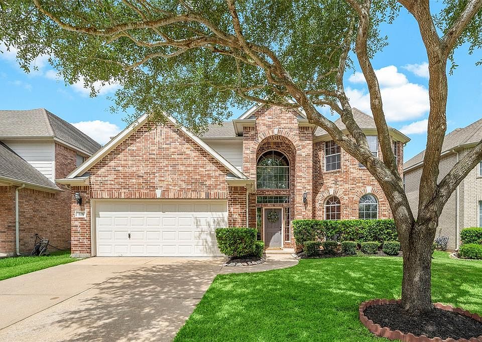 1st image of 126 Nina Ln