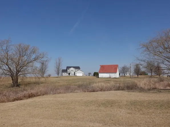 2304 155th St, Cameron, IL 61423