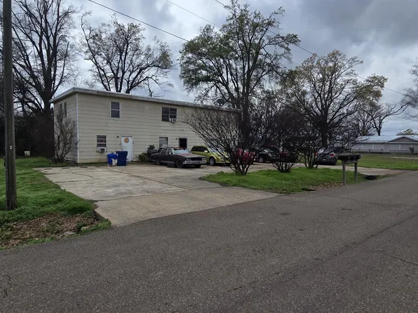 102 2nd St, Cleveland, MS 38732