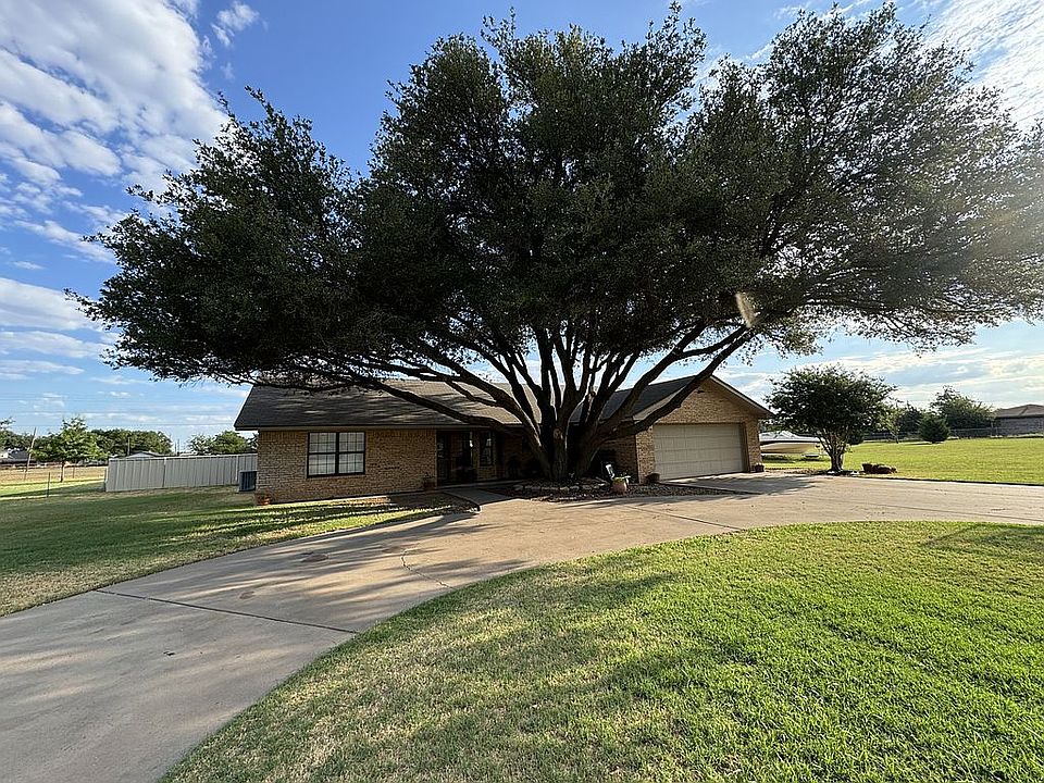 1st image of 4408 Tanglewood Dr