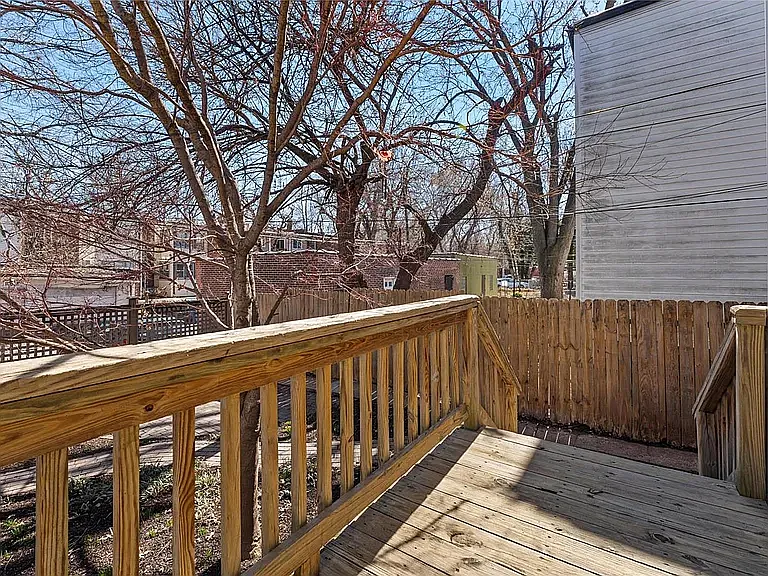 2120 Portis Ave #1F — Photo 16