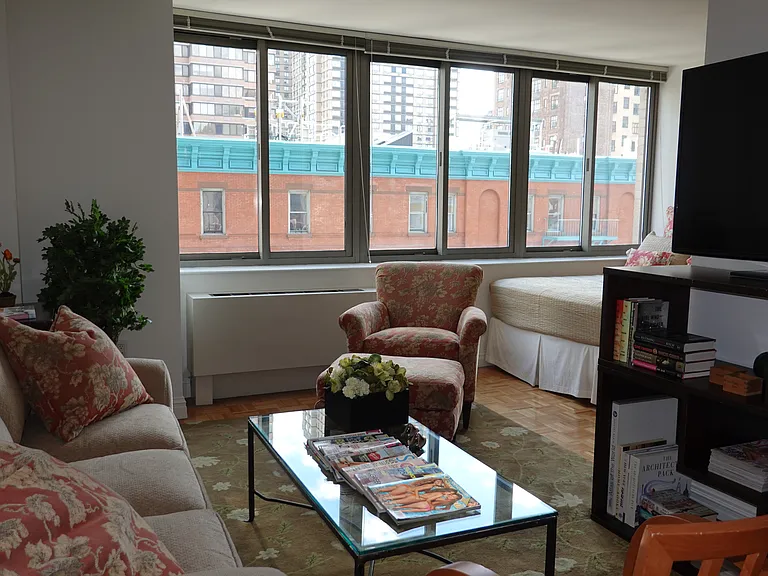 1500 Lexington Ave #11F — Photo 6