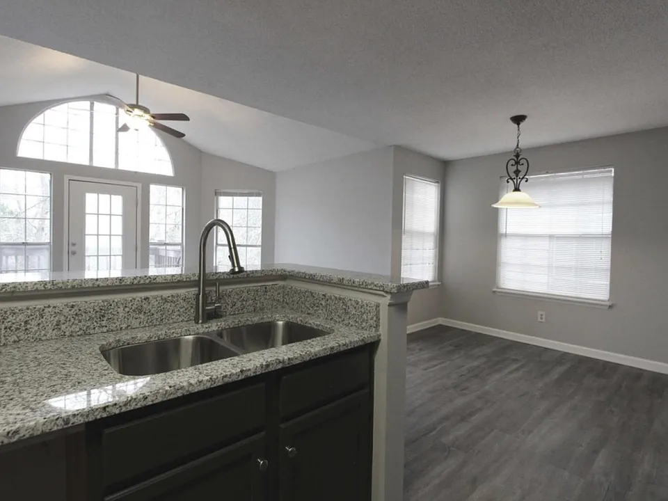 815 Dunes Way #815