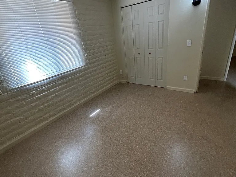 4650 S Martin Ave — Photo 16