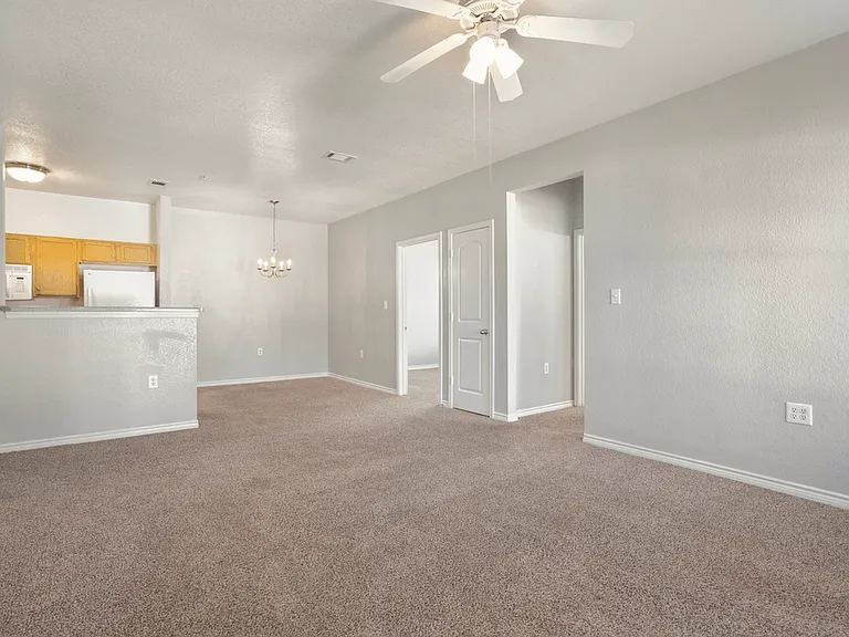 The Villas at Shaver Apartments — Photo 16