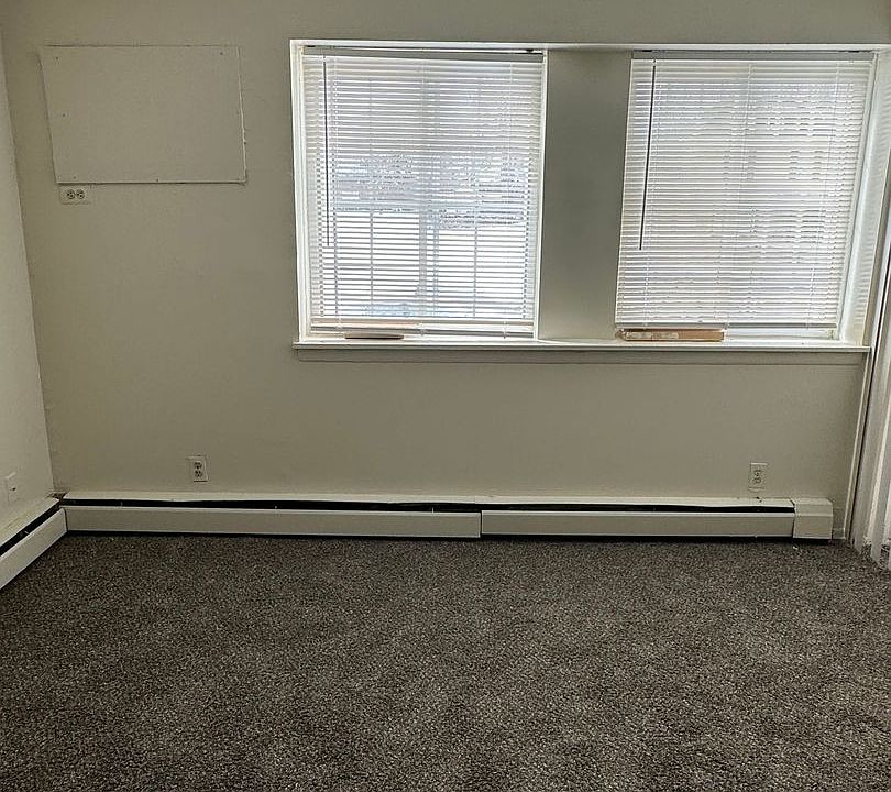 2nd image of 606 Wolcott St APT 8