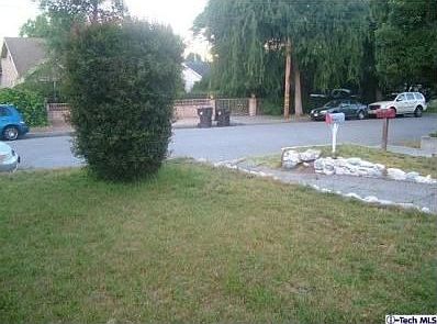3rd image of 593 Mountain View St