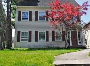 18704 Winslow Rd APT 2, Shaker Heights, OH 44122