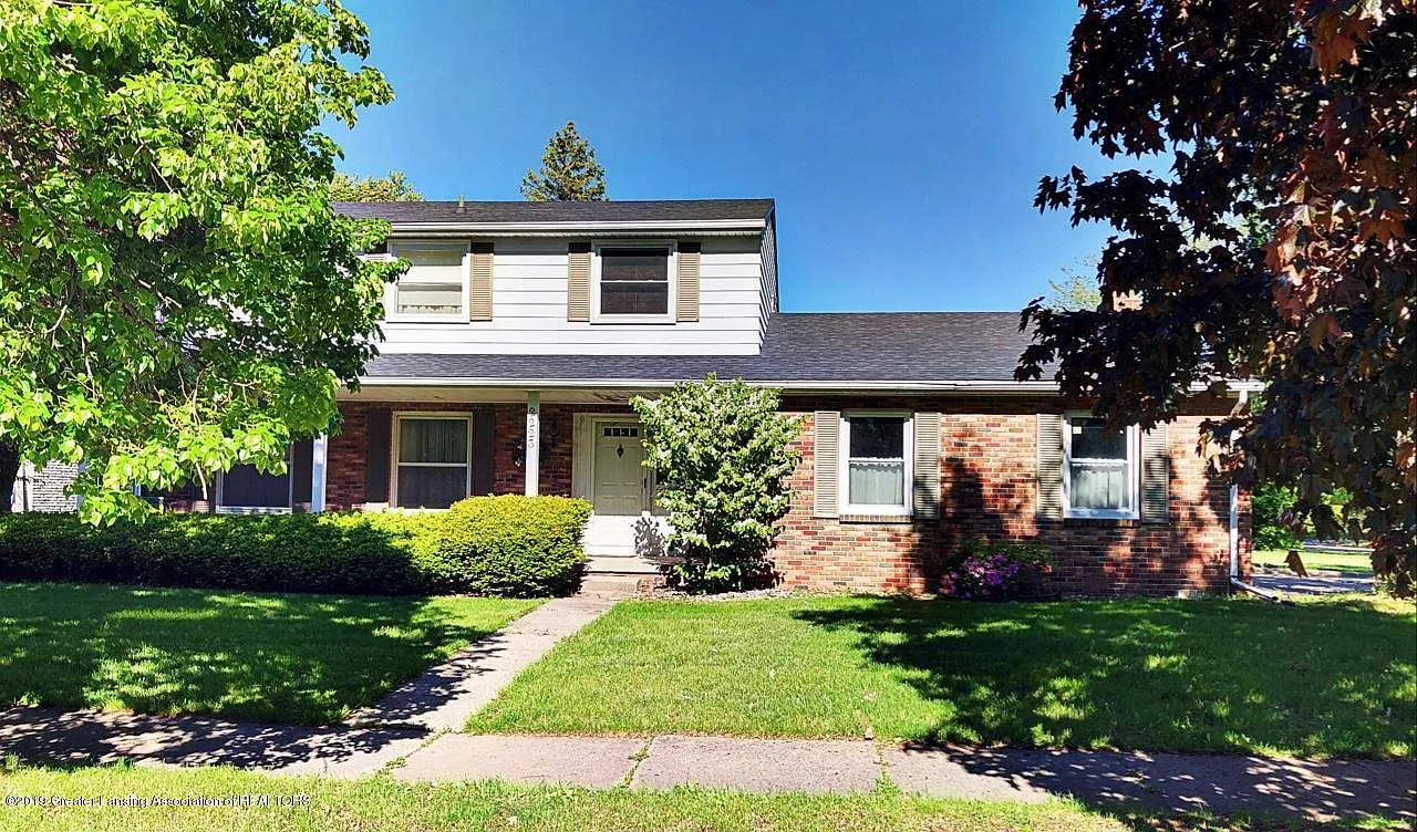 2223 Wellesley Dr photo 1
