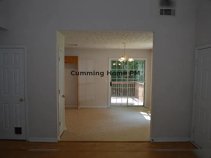 9014 Shorewood Ln — Photo 7