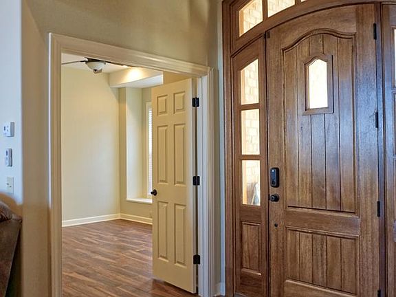 5th image of 198 Sourwood Ln