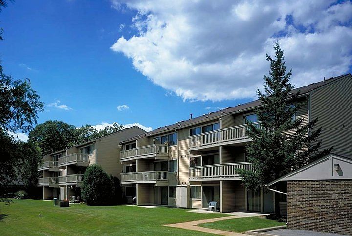 1st image of 1433 Natalie Ln APT 303