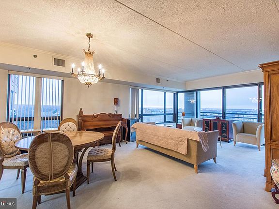4th image of 1100 Lovering Ave APT 1502