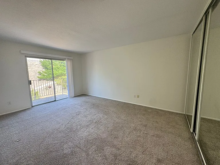 2616 Alpine Blvd #24 — Photo 12