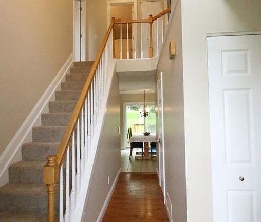 2nd image of 3383 Pine Hollow Dr
