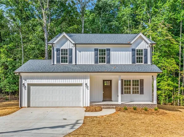 1811 Pope Rd, Winston Salem, NC 27127