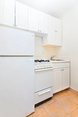 Rented by Mirador Real Estate | media 51