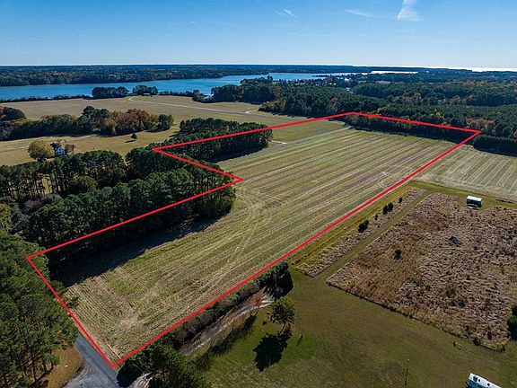 3rd image of 0 James Wharf Rd #37