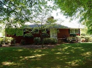 913 Shamrock Rd, Asheboro, NC 27203