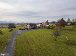 53 Strickley Rd, Grottoes, VA 24441