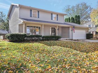 3221 Lakeshore Dr, Champaign, IL