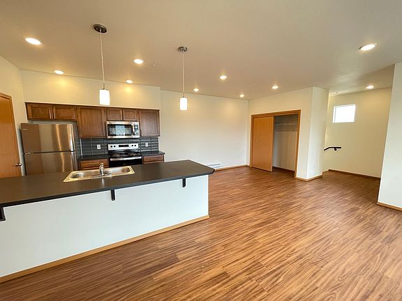 2nd image of 4195 E Poleline Ave #202