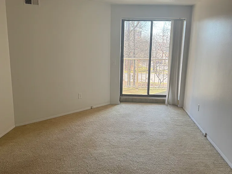 3407 Oak Alley Ct #405 — Photo 7