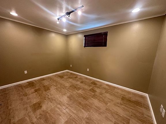 5th image of 3108 Aster St APT K