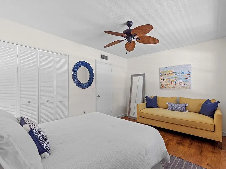 831 Camelia Ln #4 — Photo 20