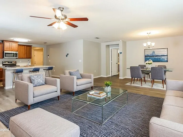 3703 Summit Oaks Dr — Photo 3
