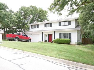 900 N Bowen Rd, Arlington, TX 76012