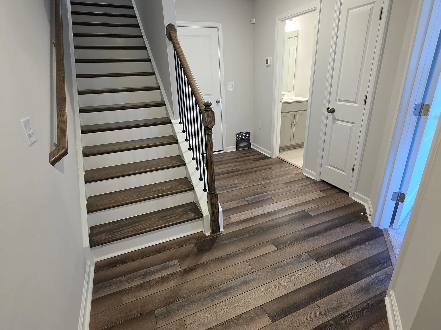 3 bed, 1733 sqft, $2,075 — Photo 4