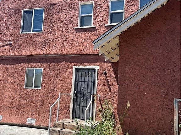 2nd image of 714 W 46th St