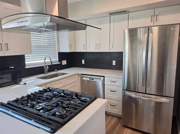 7800 Northcrest Blvd APT 407, Austin, TX 78752