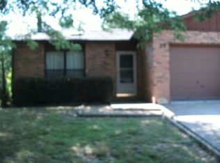 27 Innsbruck Ln, Shiloh, IL 62221