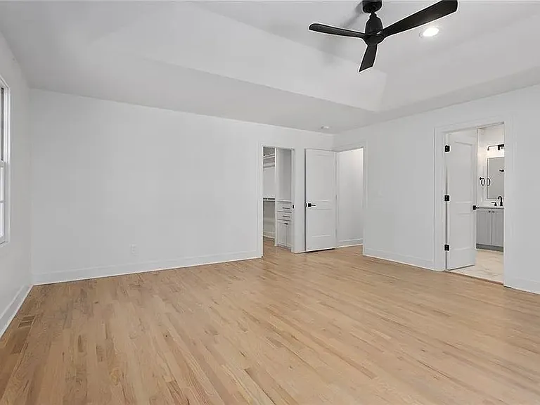 8105 Rosewood Dr — Photo 25