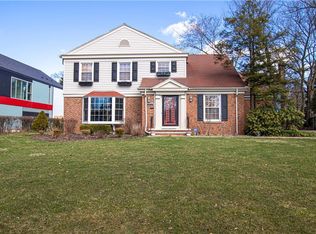 18529 Van Aken Blvd, Shaker Heights, OH 44122