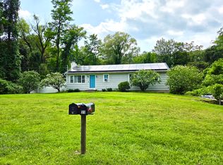 94 Laurel Hill Rd, Brookfield, CT 06804