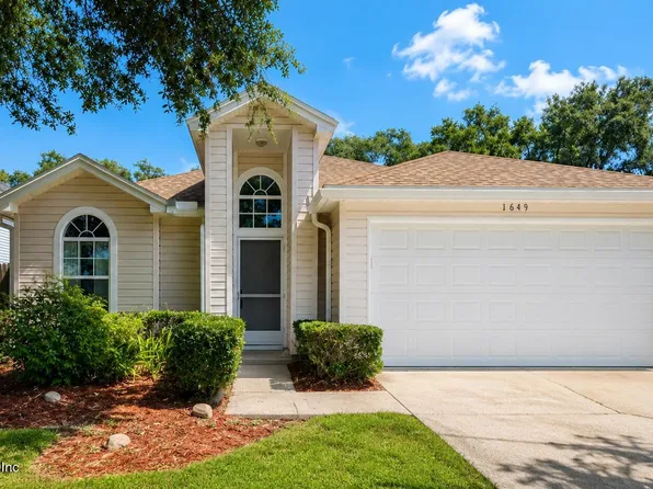 1649 Ocean Pond Ct, Jacksonville Beach, FL 32250