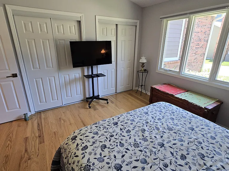 8198 Foxchase Cir — Photo 31