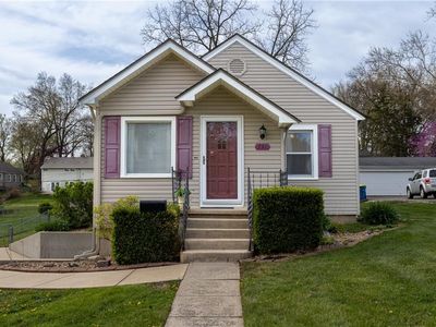 741 Sunset Ave, Liberty, MO, 64068